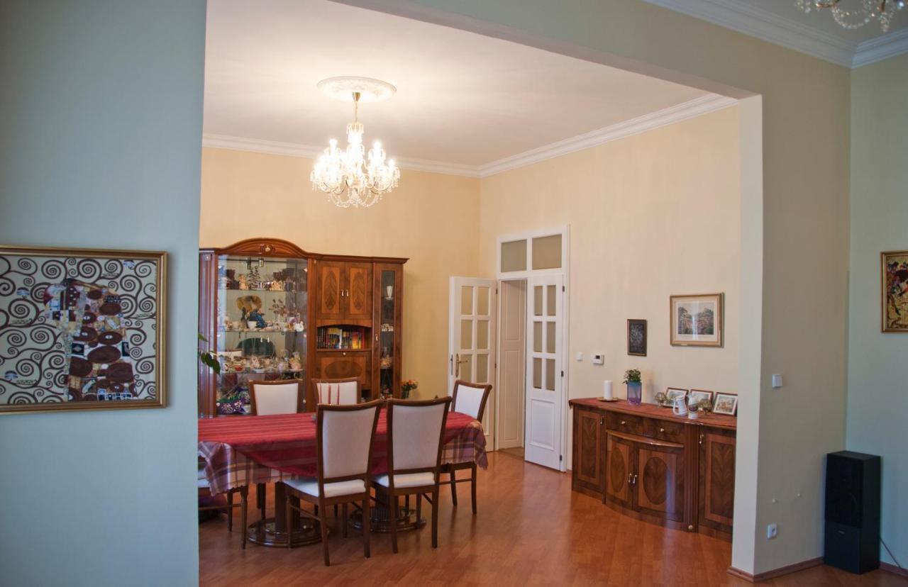 Apartman Na Zahradni Κάρλοβι Βάρι Εξωτερικό φωτογραφία