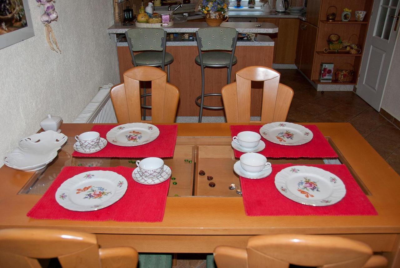 Apartman Na Zahradni Κάρλοβι Βάρι Εξωτερικό φωτογραφία